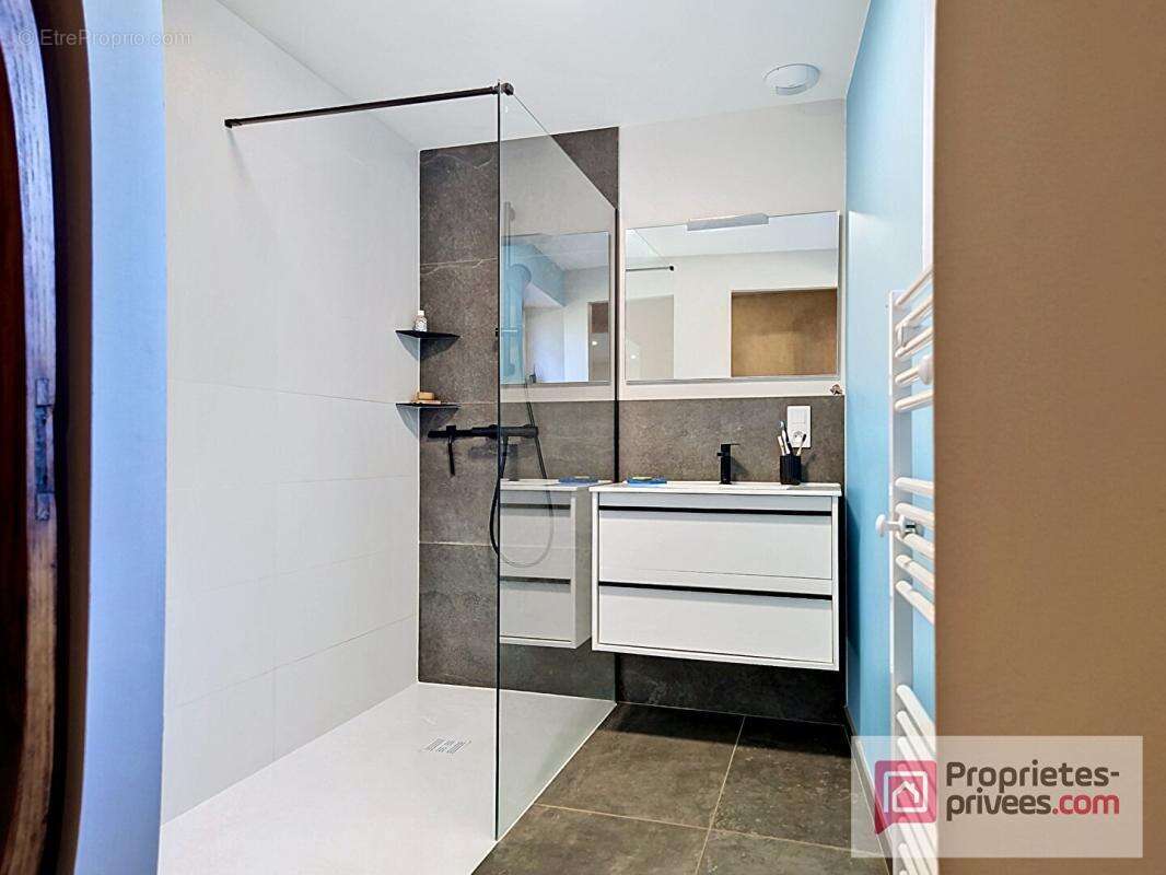 Maison Romagnieu 4 pièce(s) 115 m2 - photo 4