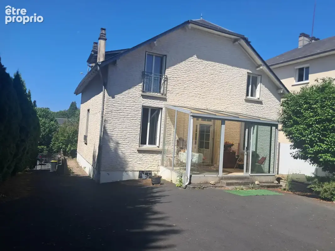 Maison plein e de charme avec garage et dépendance, jardin agréable. - photo 8