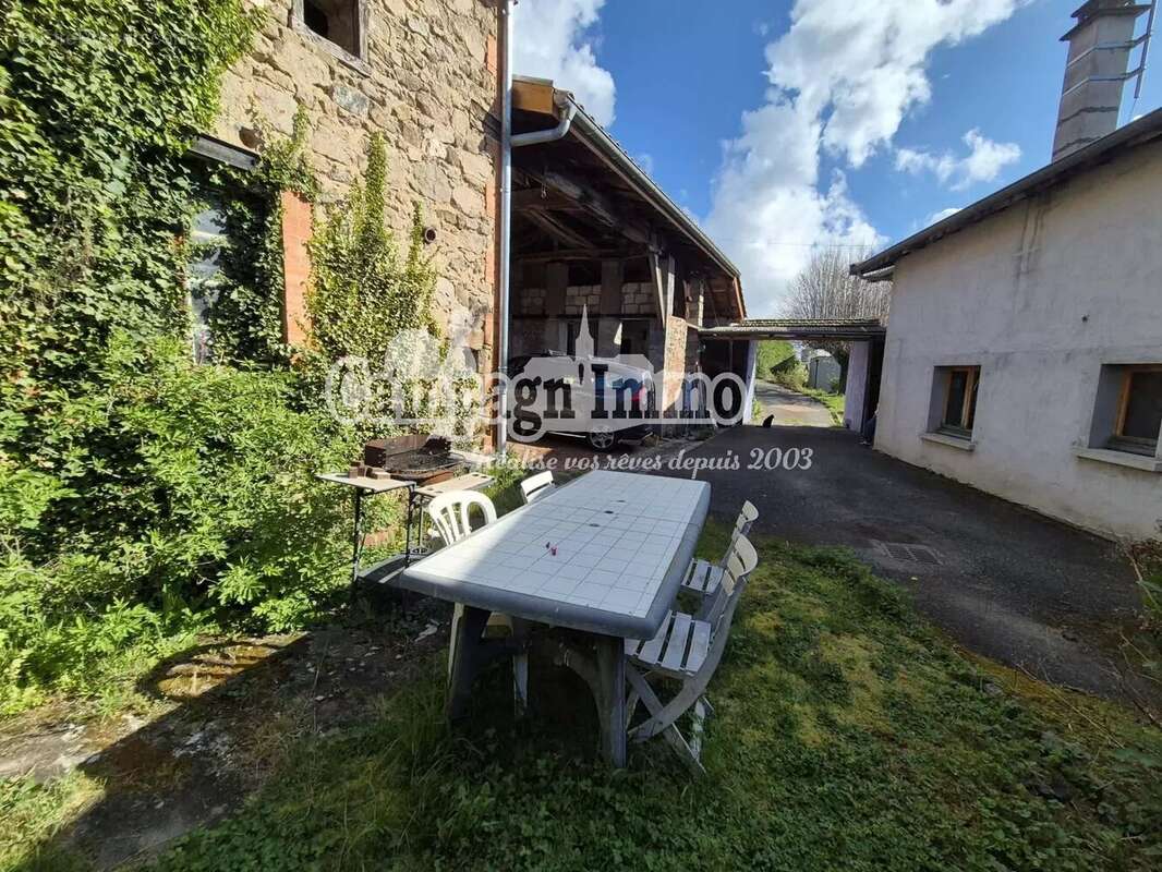 Maison à HAUTE-RIVOIRE
