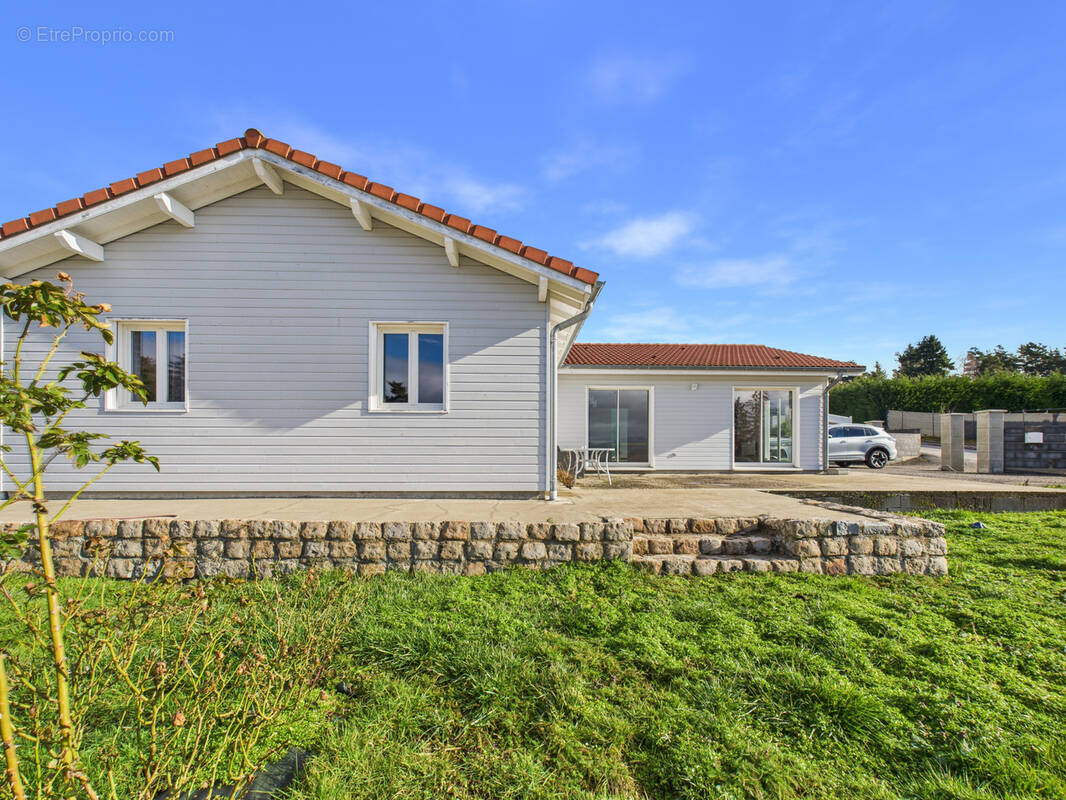 Maison à LES VILLETTES