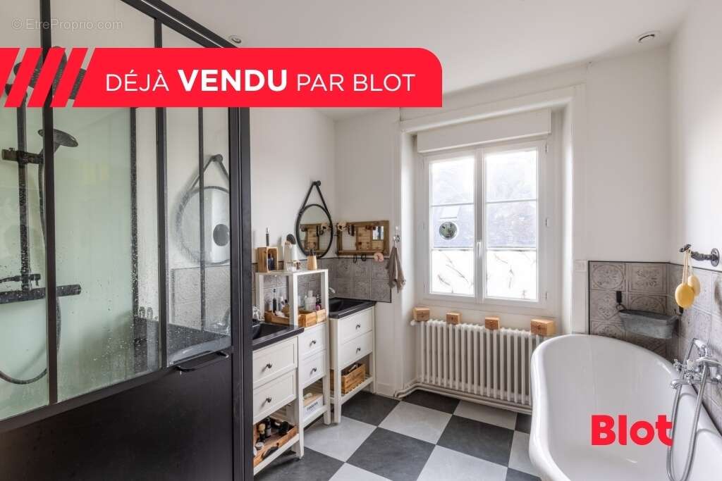 Maison à JANZE