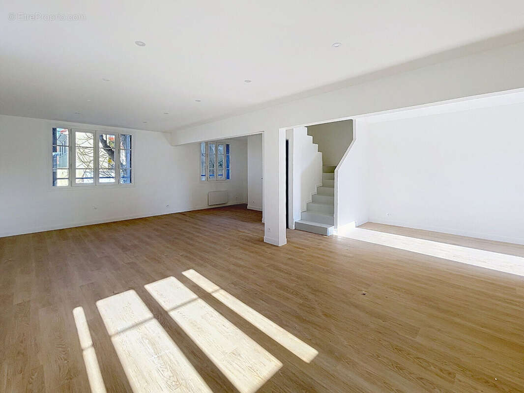 Maison à CARRIERES-SUR-SEINE