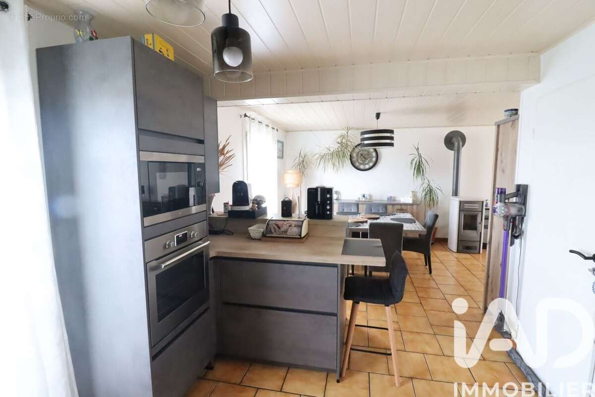 Photo 6 - Maison à COMBRONDE