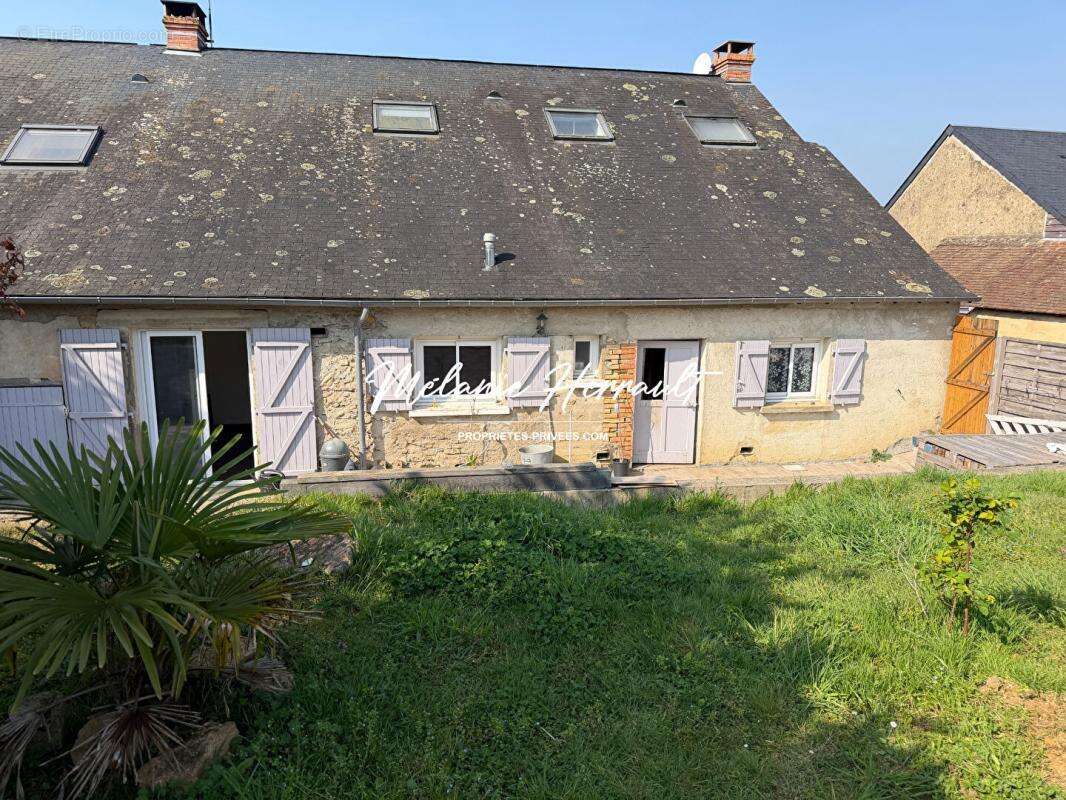 Maison semi-mitoyenne - 5 chambres - Neuville sur Sarthe (72190) - photo 12