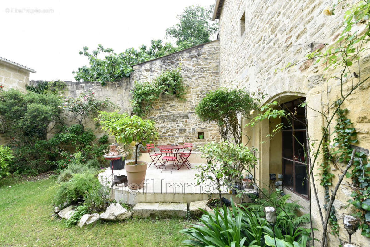 Maison à AIGUES-VIVES