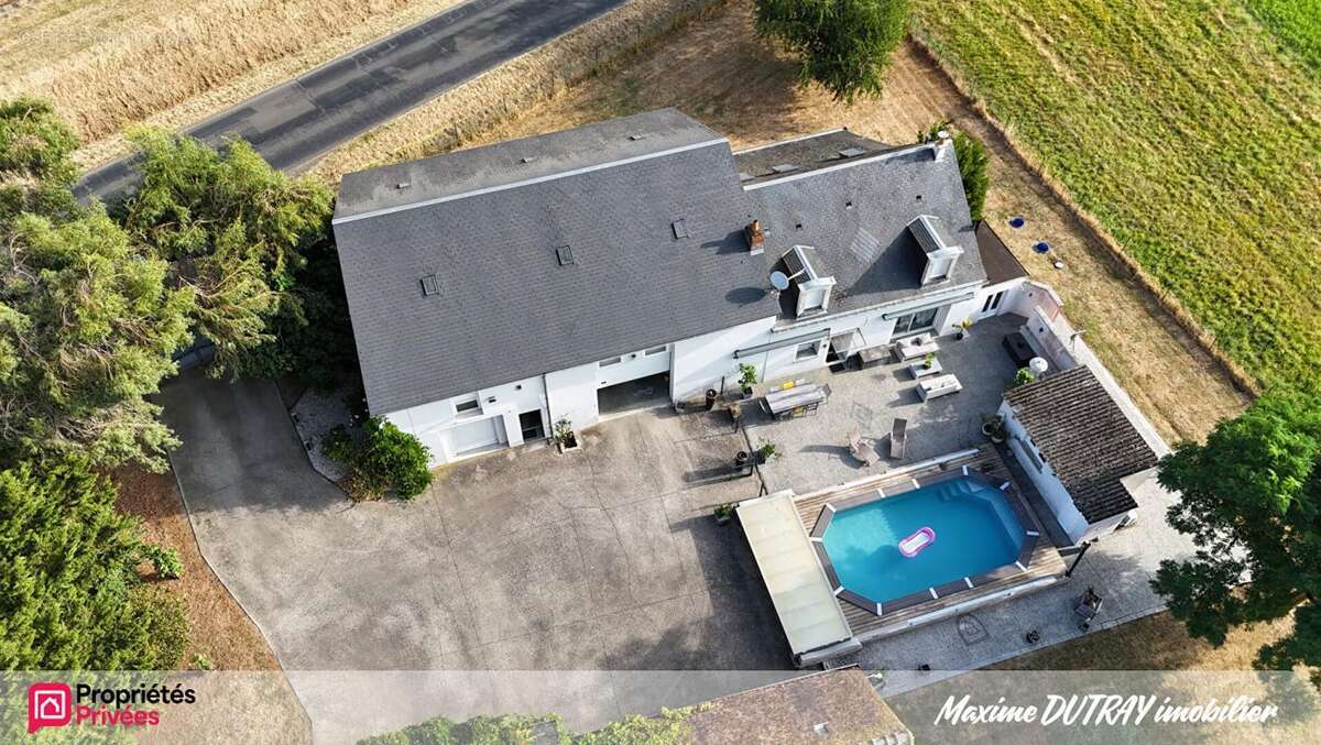 Maison 5 pièces 140m² - Piscine - Dépendance 150m² - photo 17