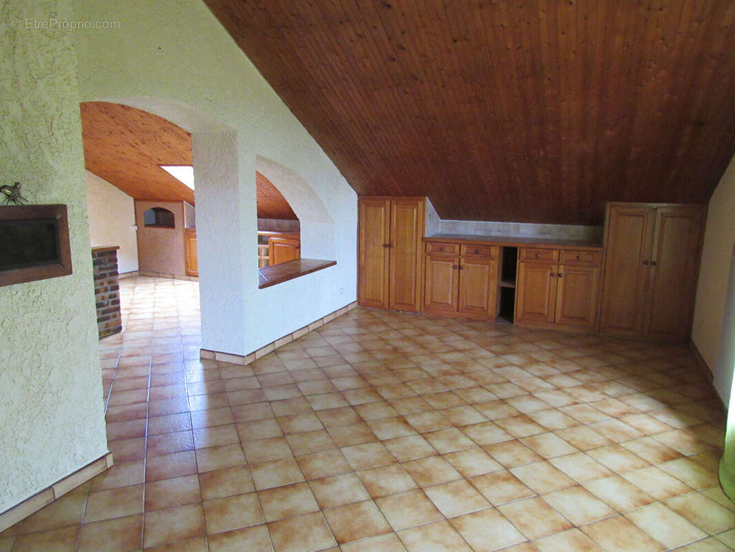 Appartement à CHAMPLOST