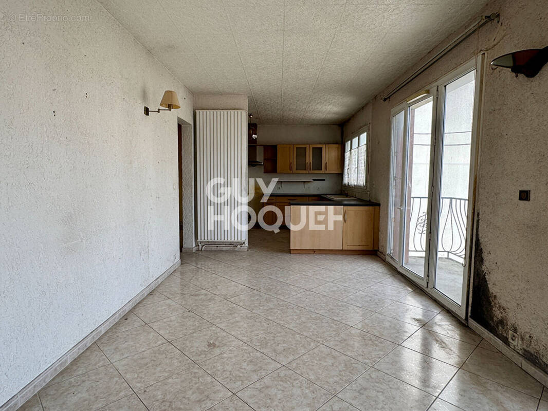Appartement à ATHIS-MONS
