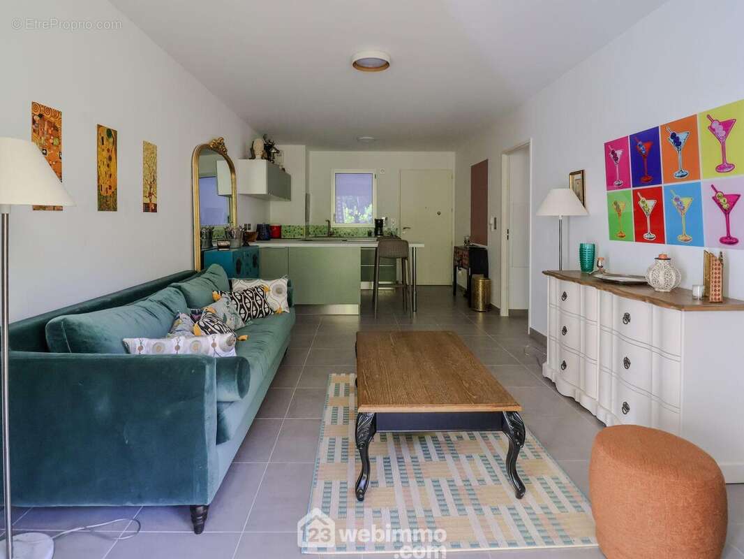 Appartement à MARSEILLE-8E