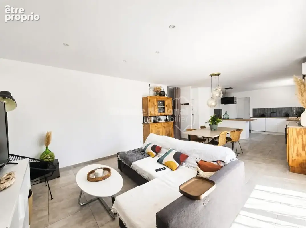 Exclusivité - VILLA NEUVE A COMPS quartier calme - photo 4