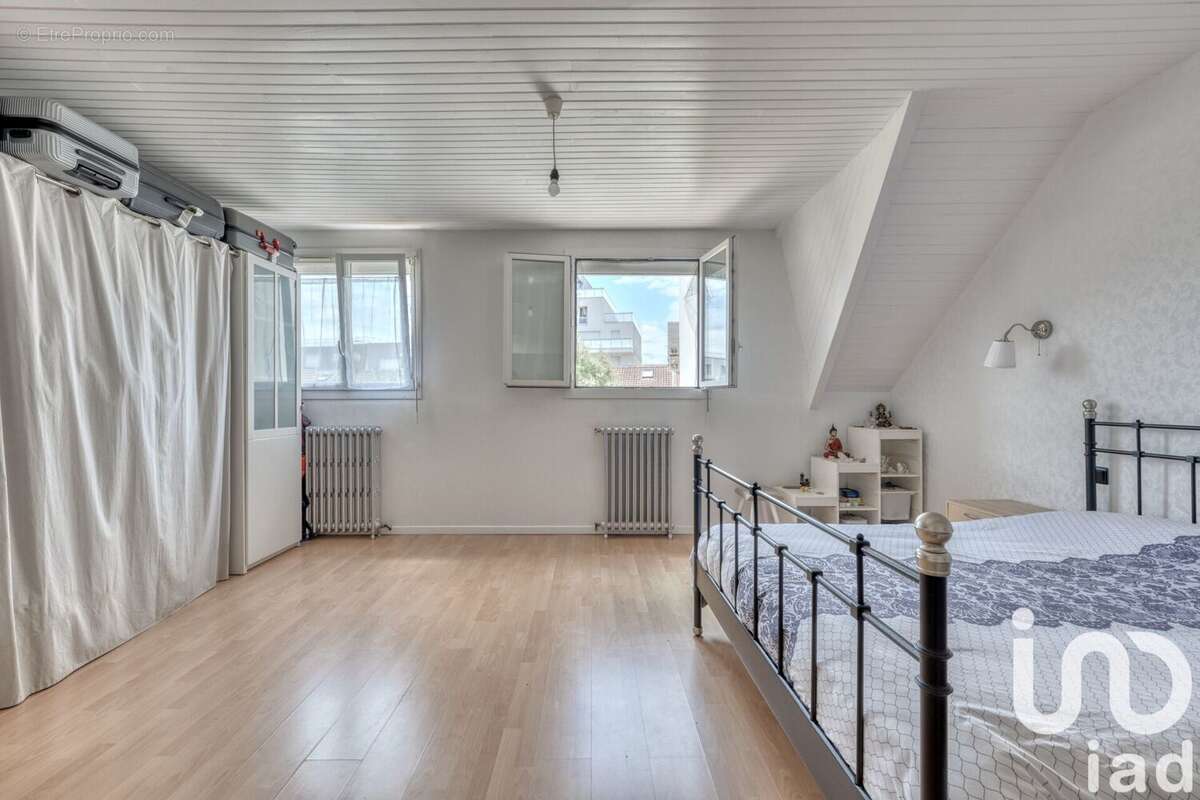 Photo 9 - Maison à LIVRY-GARGAN