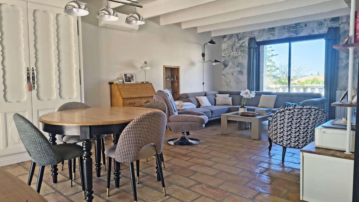 Maison à BOUILLARGUES