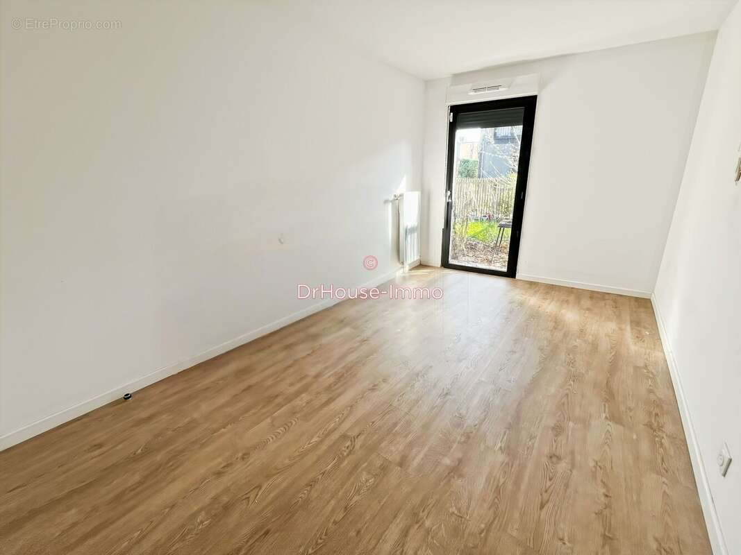 Appartement 56 m² à Bussy-Saint-Georges  - photo 44