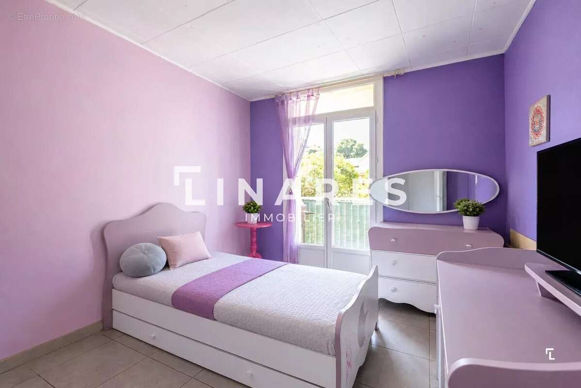 Appartement à MARSEILLE-11E