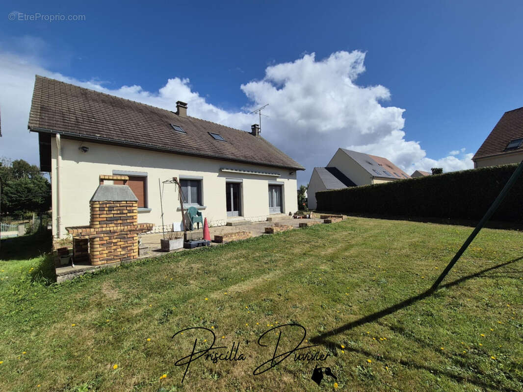 Maison à SAINT-SULPICE