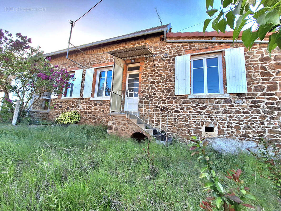 Maison à BUDELIERE
