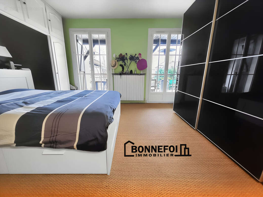 Maison à CHAMPIGNY-SUR-MARNE