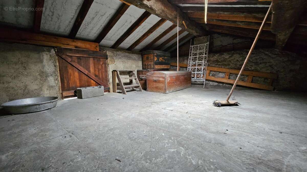 Maison à LA ROCHETTE