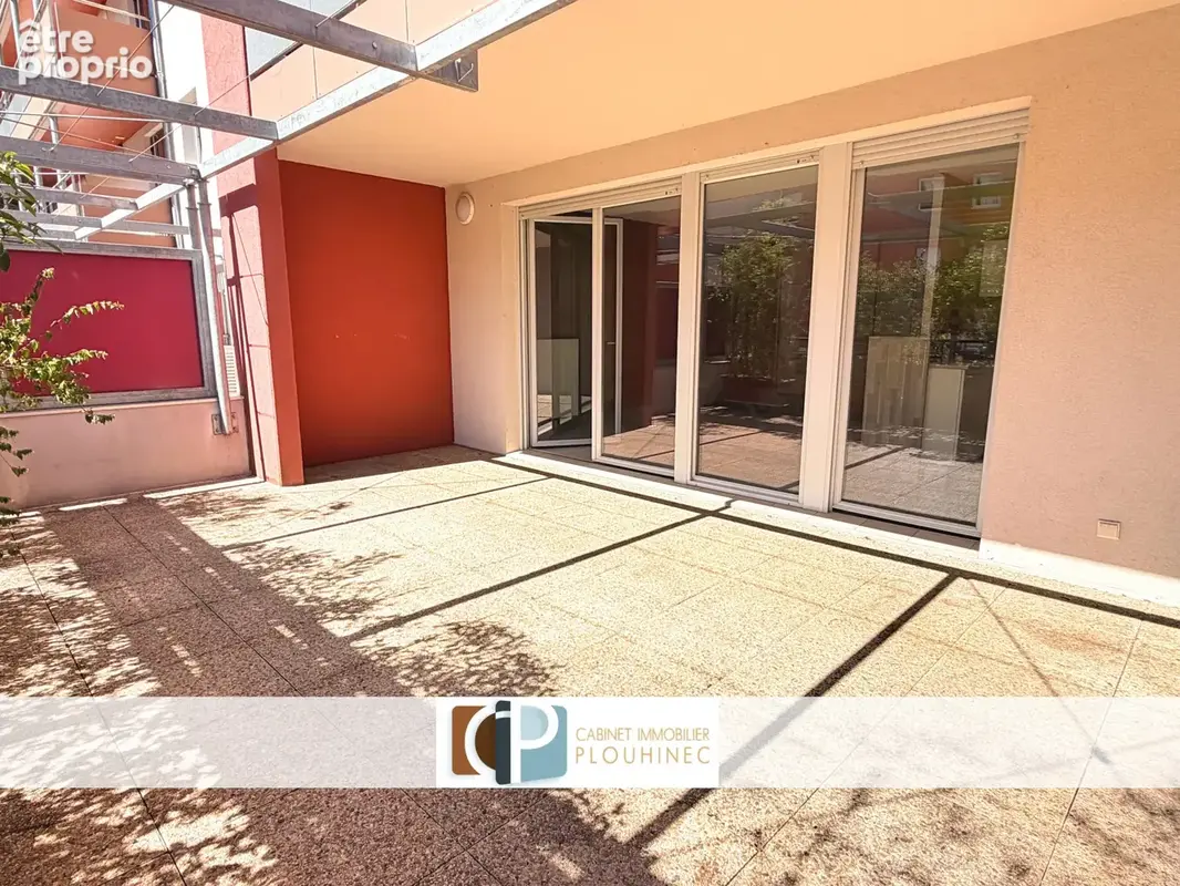 Rare: Appartement T3 avec ascenseur, terrasse et garage. - photo 11