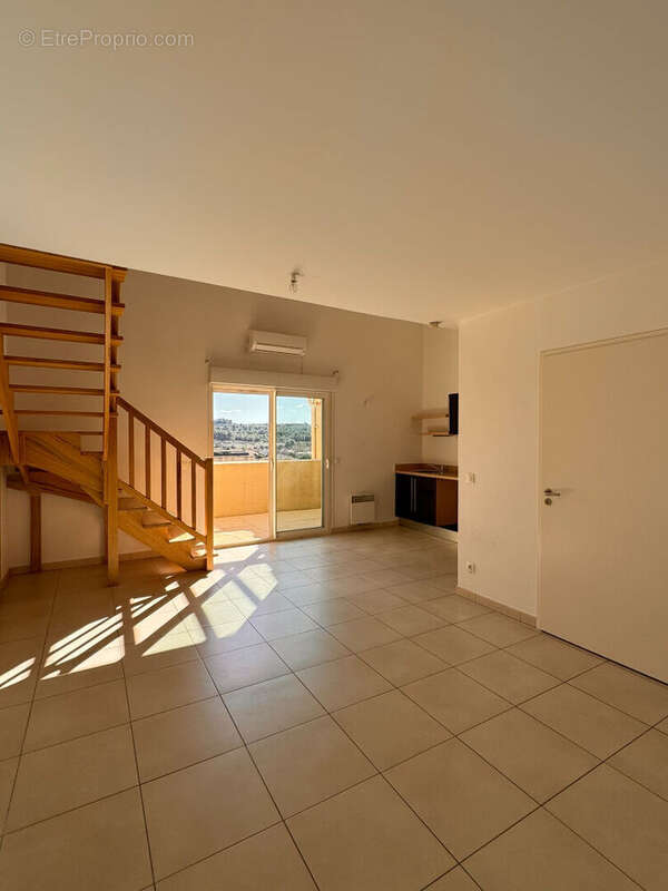 Appartement à LANCON-PROVENCE
