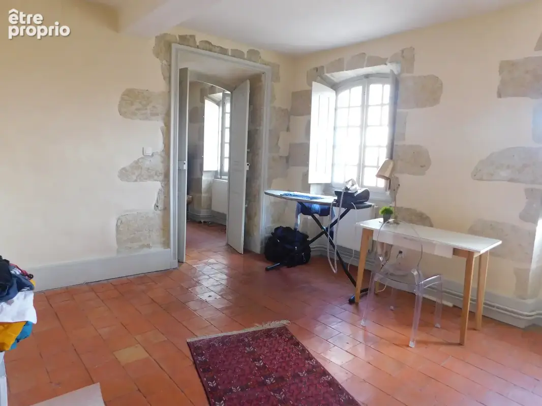 Place de la Cathédrale, appartement de caractère et de charme - photo 5