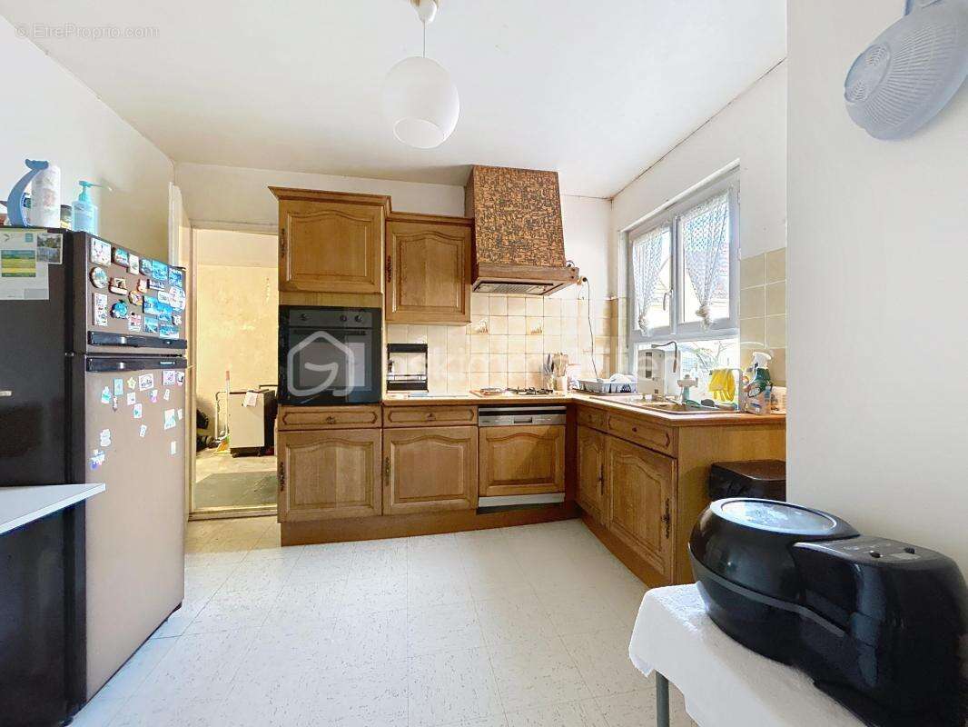 Maison à SAVIGNY-LE-TEMPLE