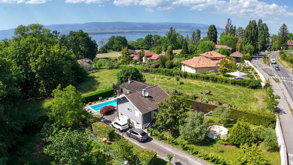 Maison Yvoire 4 pièces 100,50 m² sur 1180 m² de terrain avec piscine. - photo 13