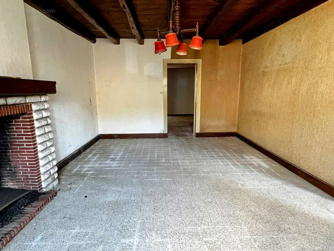 Maison à BUSSIERE-POITEVINE