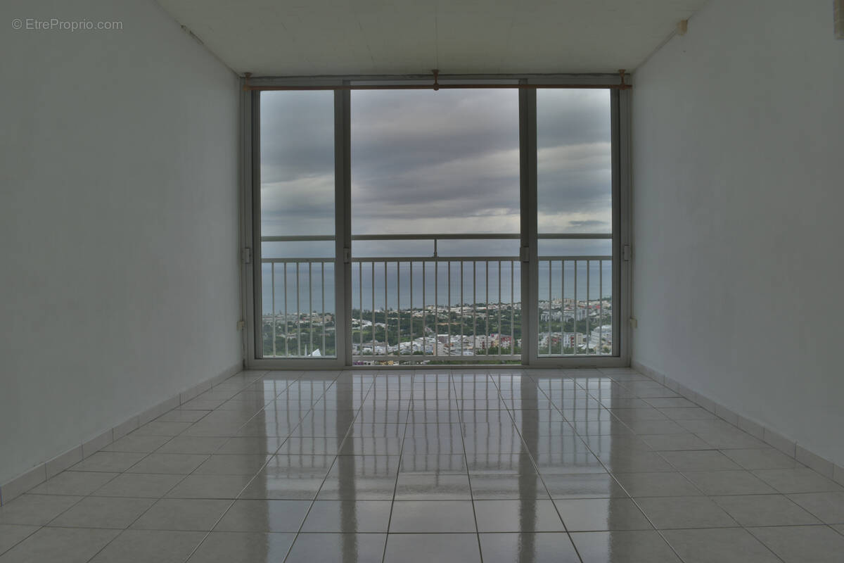 Appartement à SAINT-DENIS