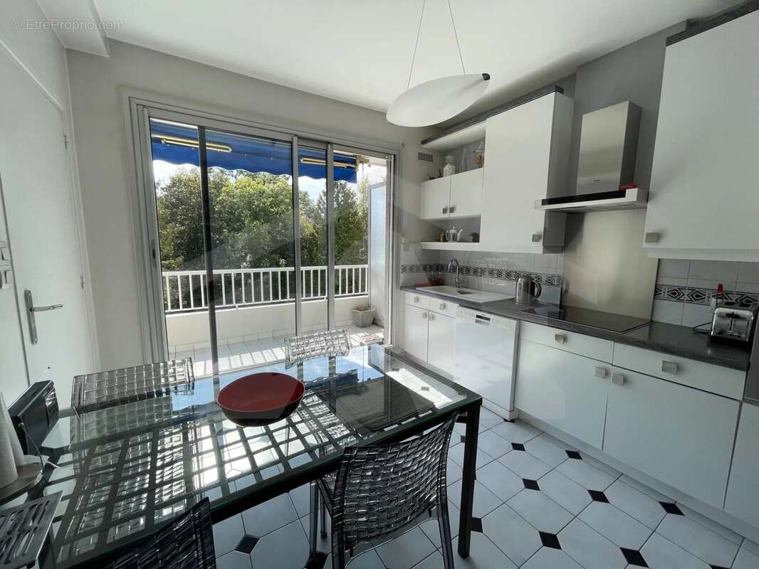 Appartement à MEYLAN