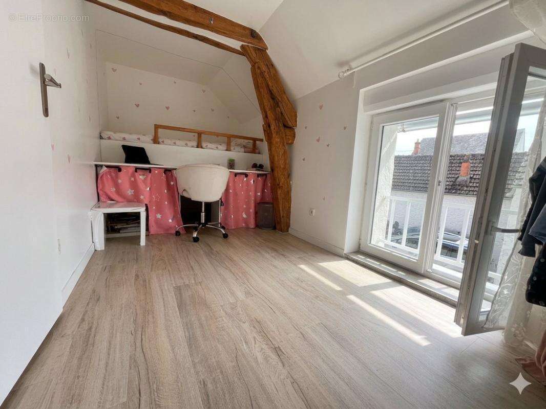Maison à ETAMPES