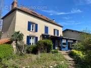 Maison à LUZILLAT