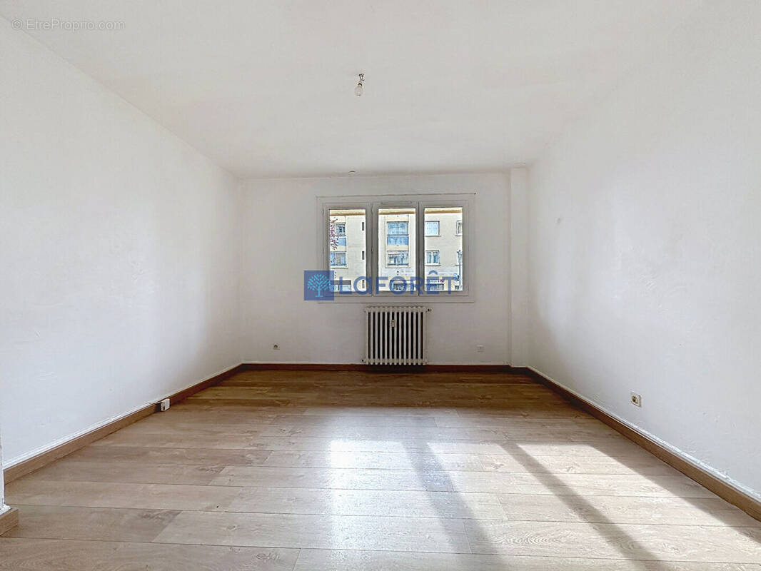 Appartement à DRAGUIGNAN