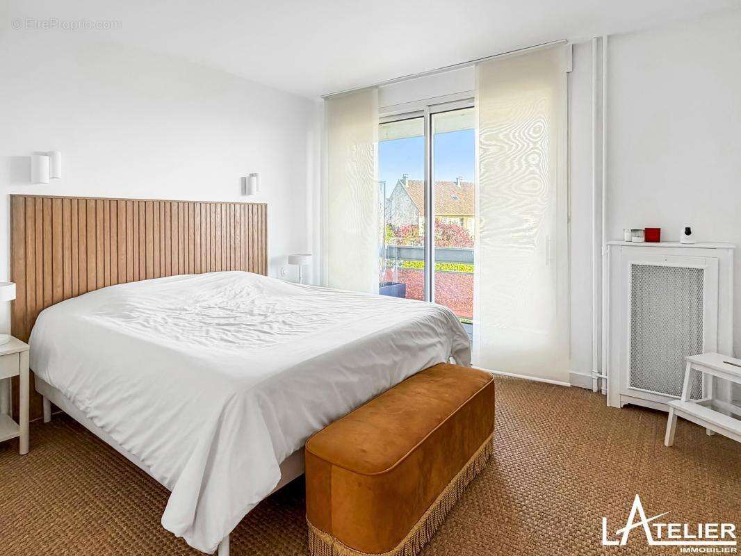 Appartement à MAREIL-MARLY