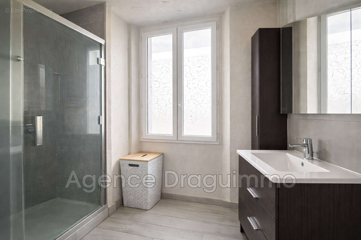 Appartement à DRAGUIGNAN