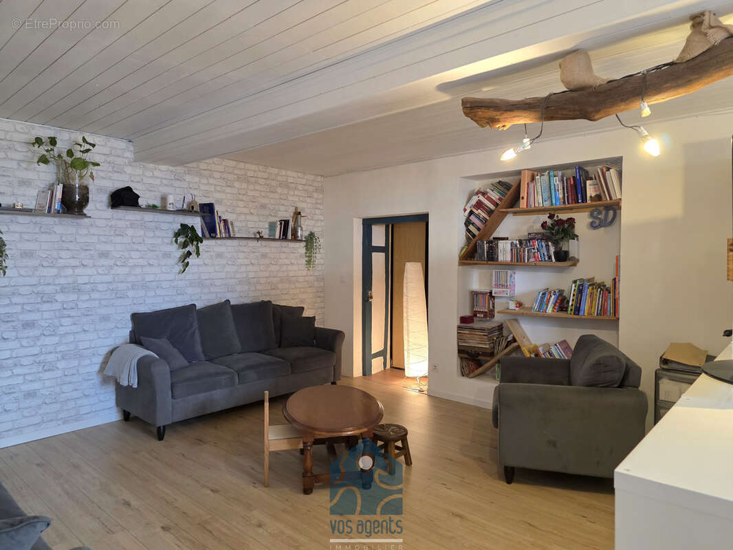 Maison individuelle 5 pièces avec cave, grange, combles aménageables et terrain - photo 3