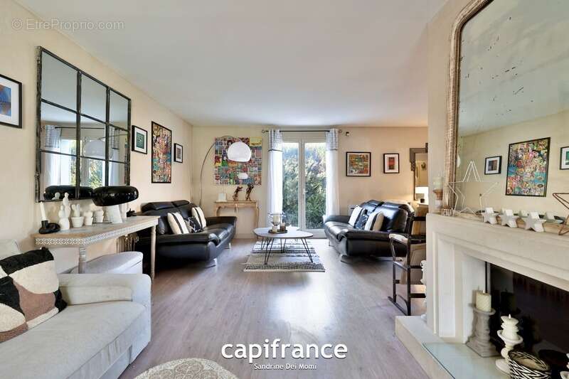 Maison à TASSIN-LA-DEMI-LUNE