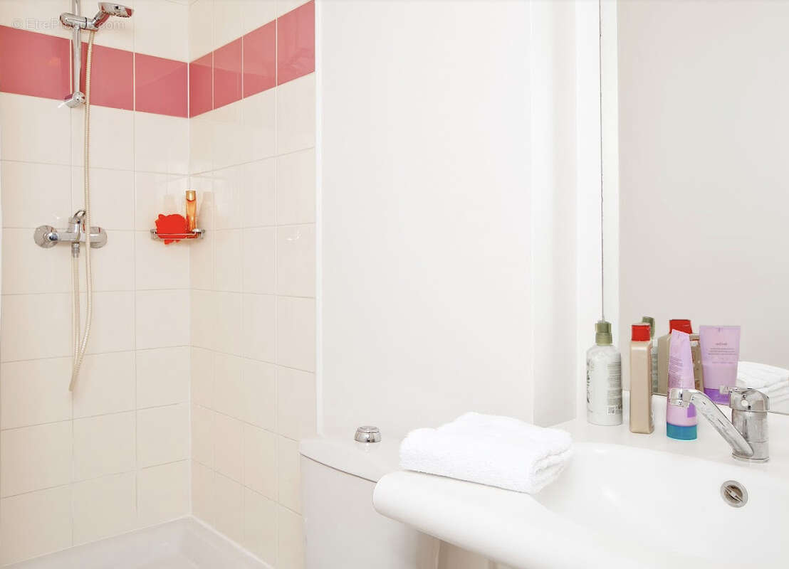 Appartement à PARIS-19E