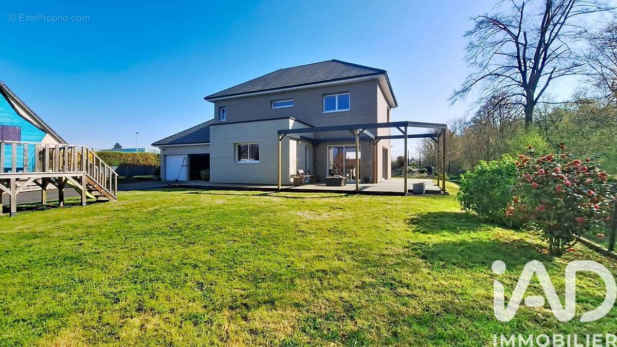 Photo 1 - Maison à BOURG-ACHARD