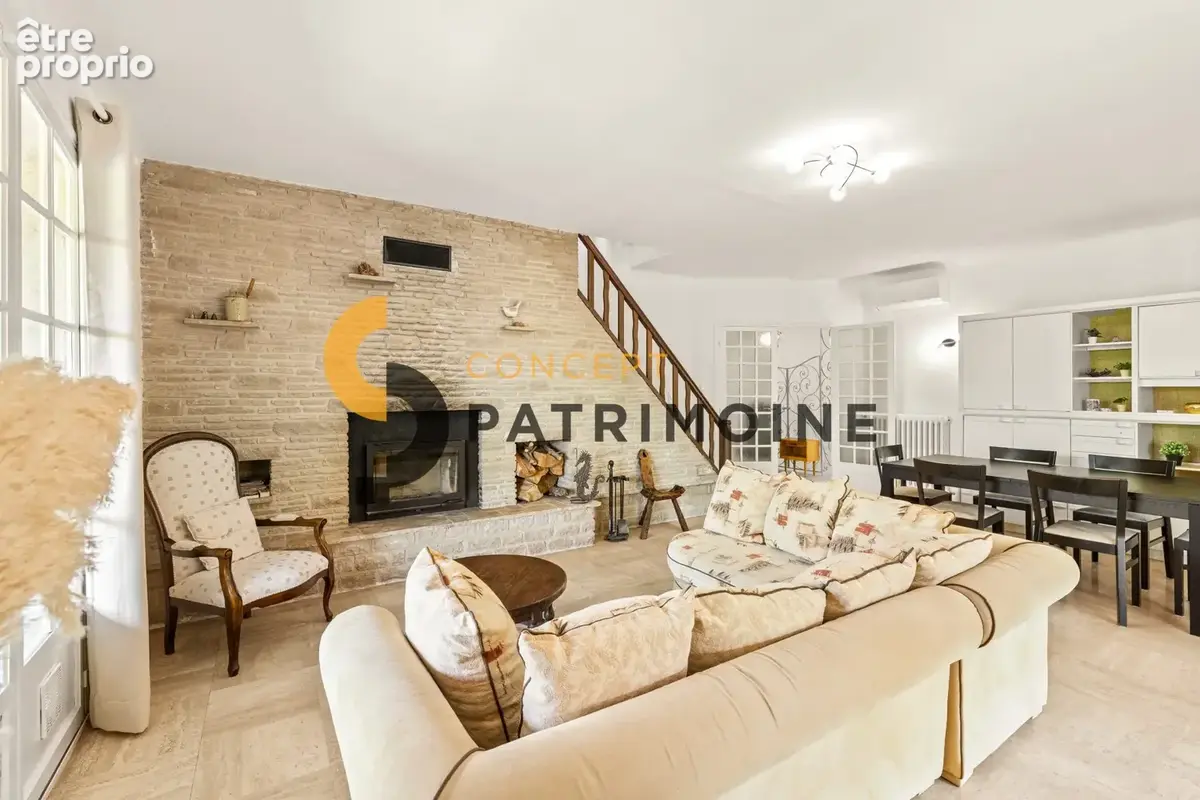 Maison 313 m² à Fayence  - photo 2
