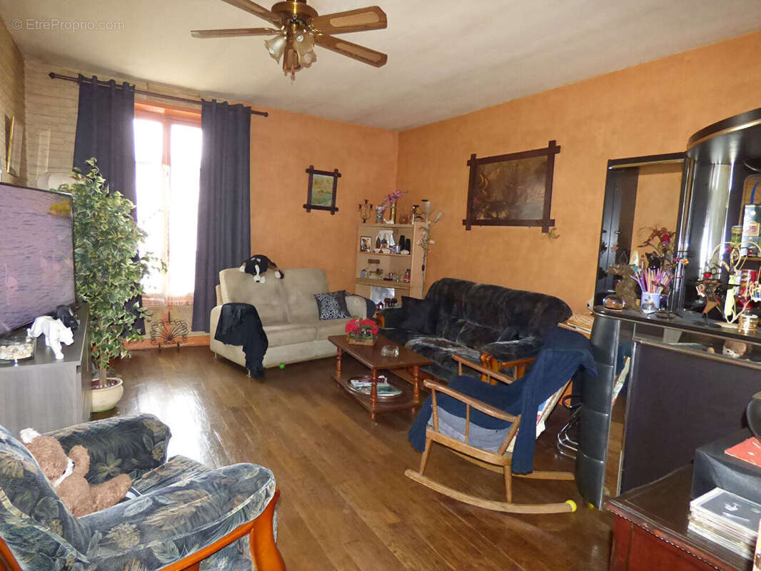 Appartement à ROMENAY