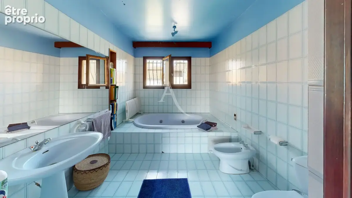 Saint-marcel-sur-aude - spacieuse maison familiale avec jardin, terrasses et grand garage/atelier - photo 8