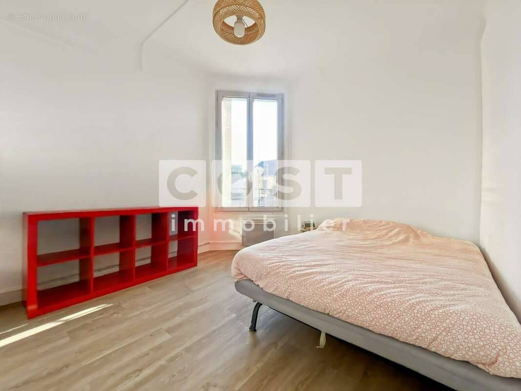 Appartement à COLOMBES