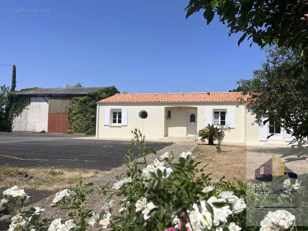 Maison à CIRE-D'AUNIS
