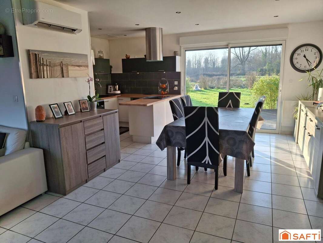 Maison 148 m² à Villers-Sur-Authie  - photo 8