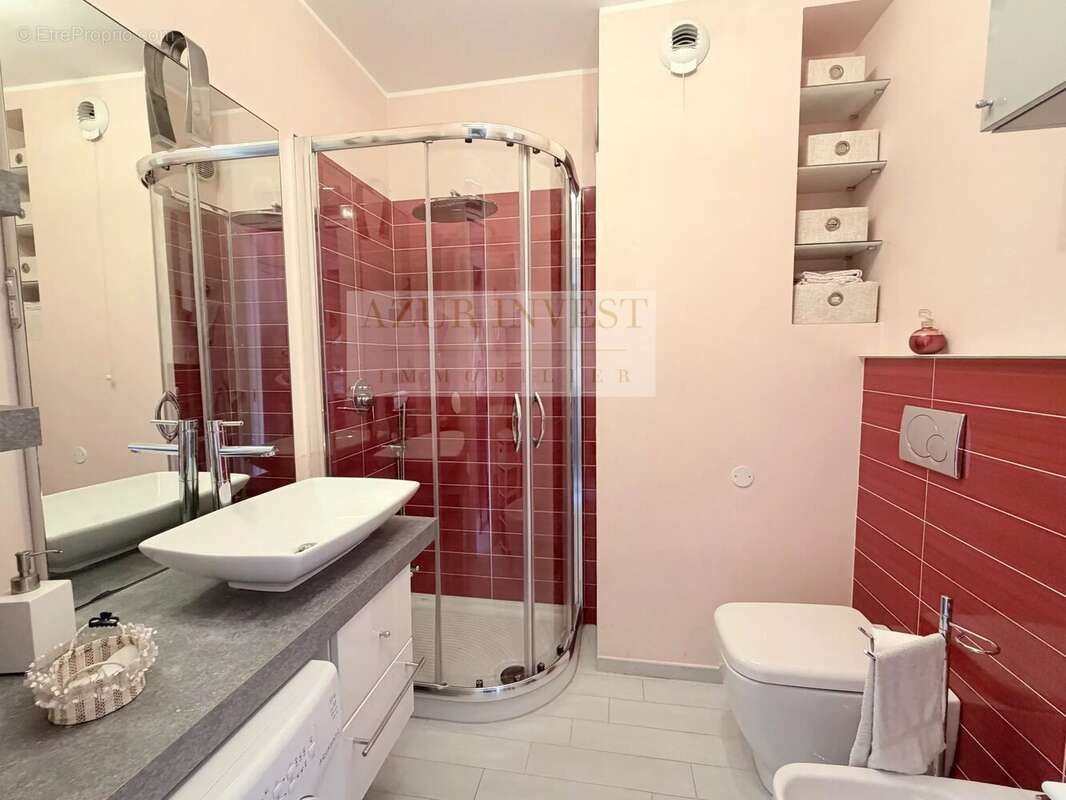 Appartement à ROQUEBRUNE-CAP-MARTIN