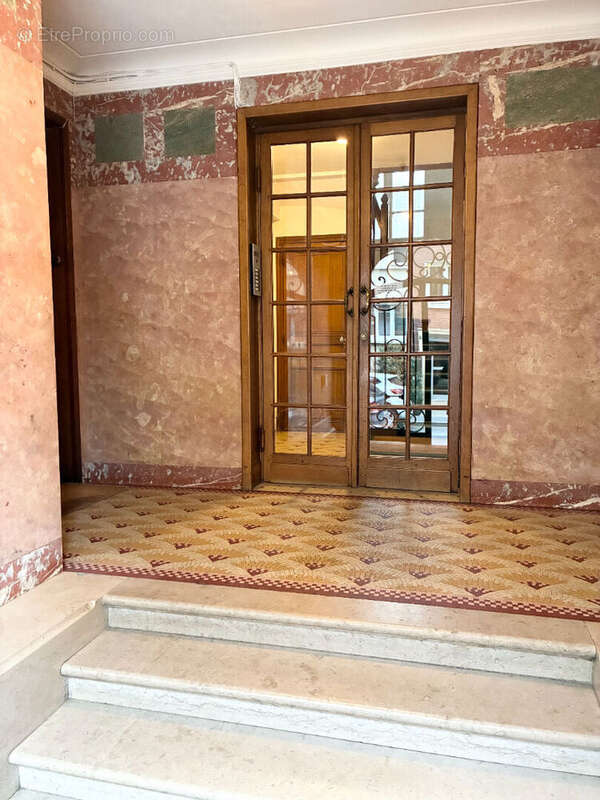 Appartement à ENGHIEN-LES-BAINS