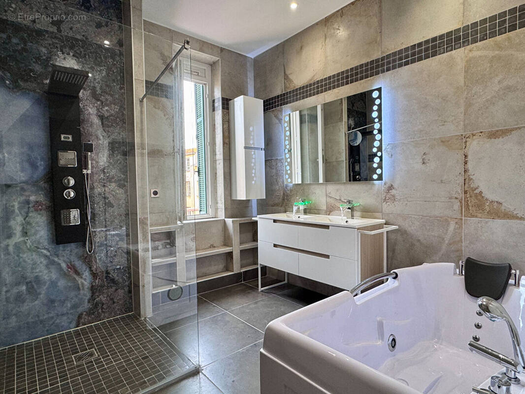 Appartement à AJACCIO