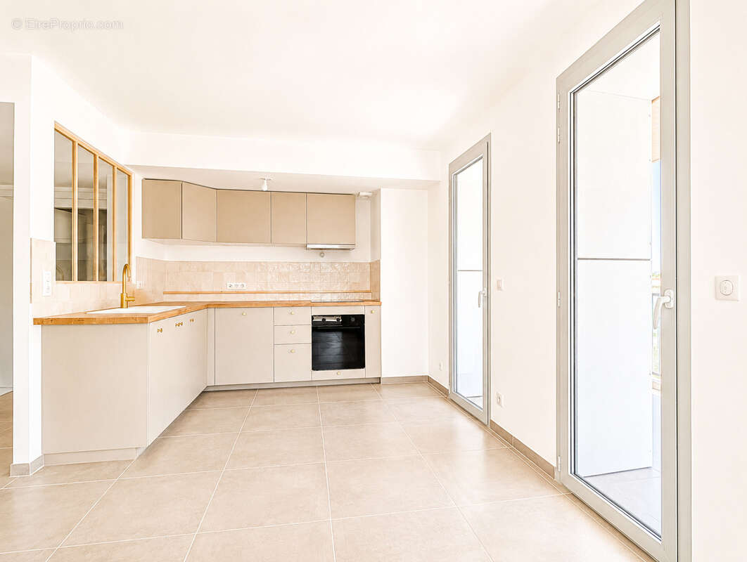 Appartement à MARSEILLE-8E
