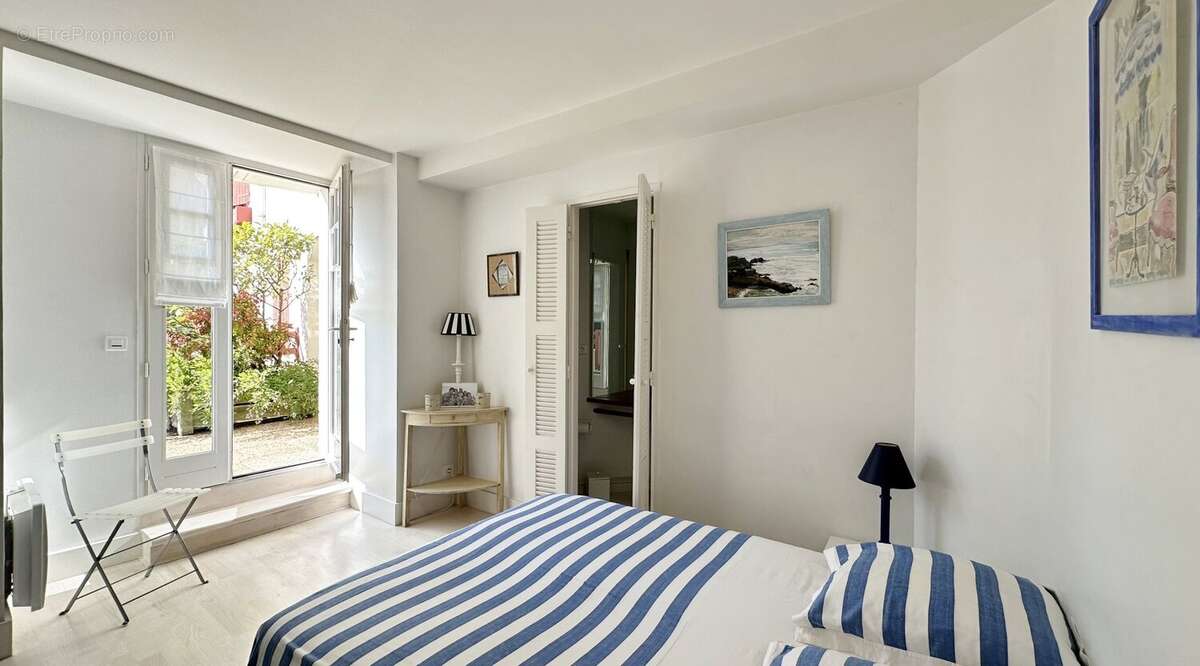 Vue sur le canal appartement de type t4 de 153.69 m2 + terrasses de 70 m2 environ - photo 19